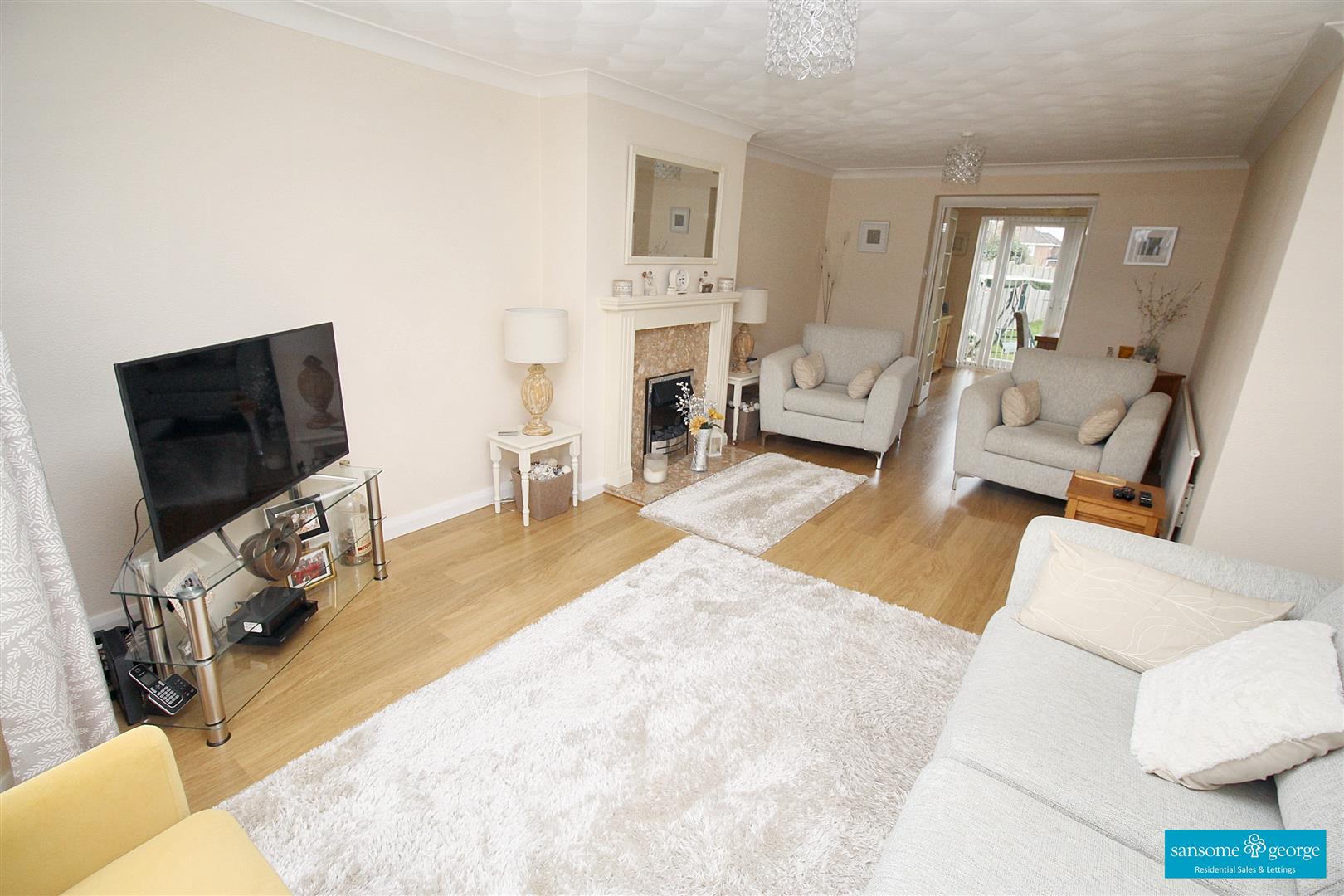3 bed property in Compton Avenue, Tilehurst